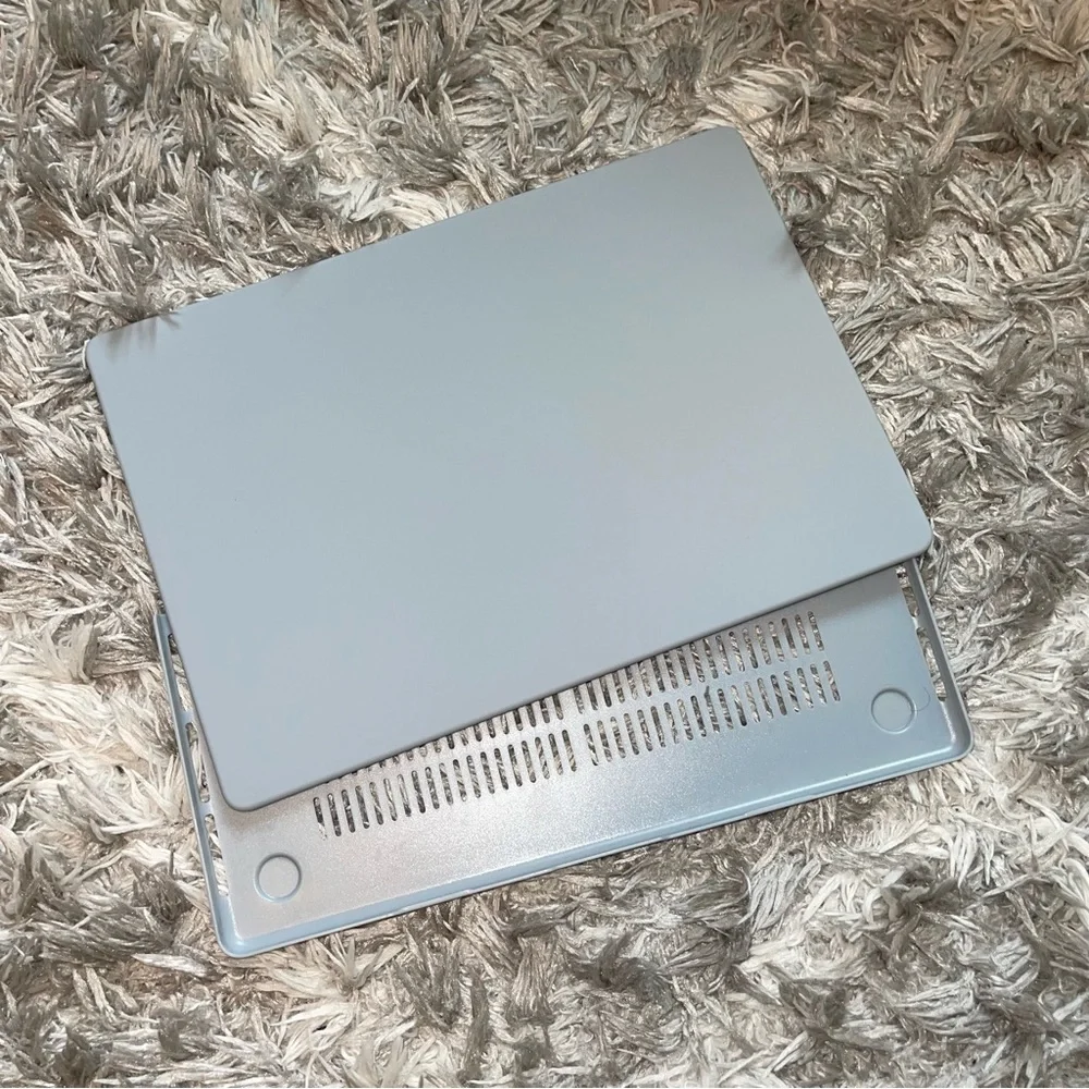 nwot mac book case